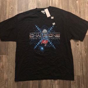 VINTAGE 2002 SUPERBOWL BUCS SHIRT WITH TAGS!!!